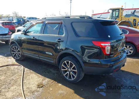 2015 Ford Explorer Xlt z USA, uszkodzony, nr VIN 1FM5K8D87FGC60924